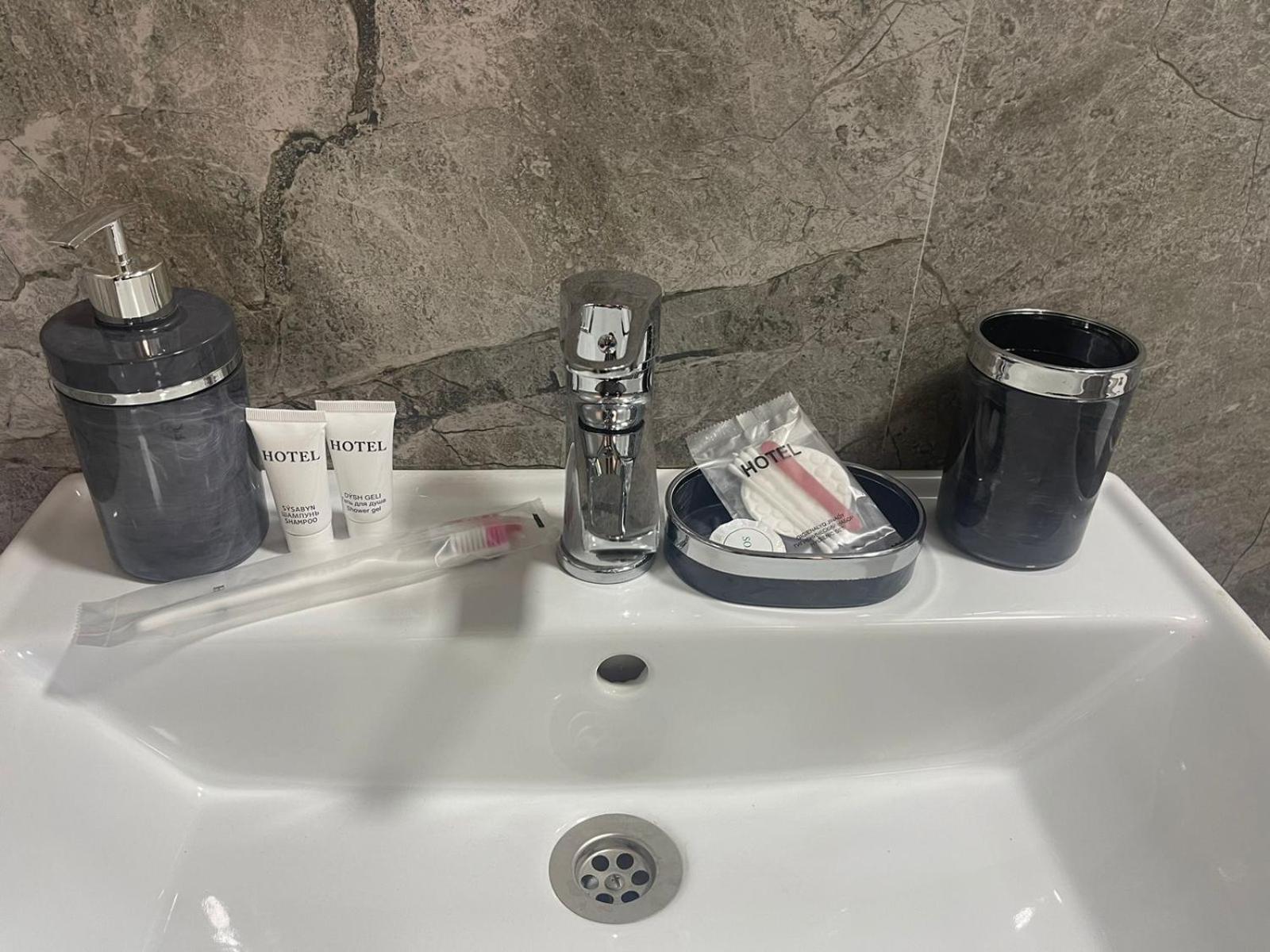 Hotel Lion Αλμάτι Εξωτερικό φωτογραφία